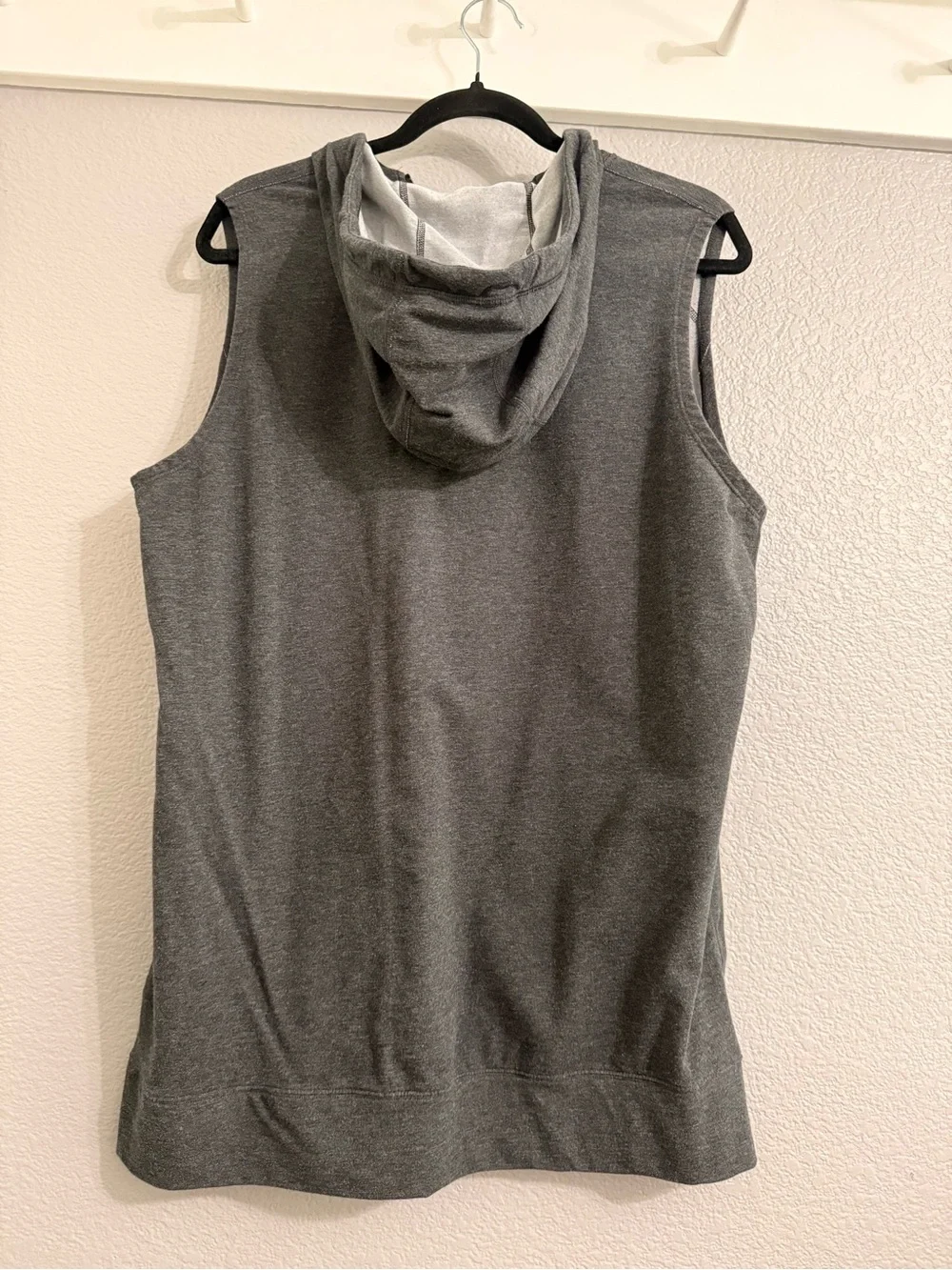 Nike Dri-Fit Gray Sleeveless Hooded Half-Zip Pullover